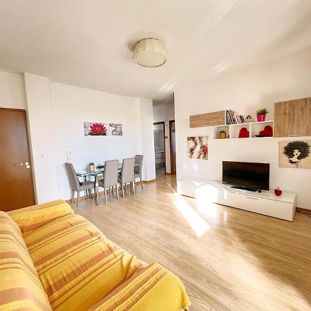 Lovely Apartment A Due Passi Dal Mare Rimini Exterior photo