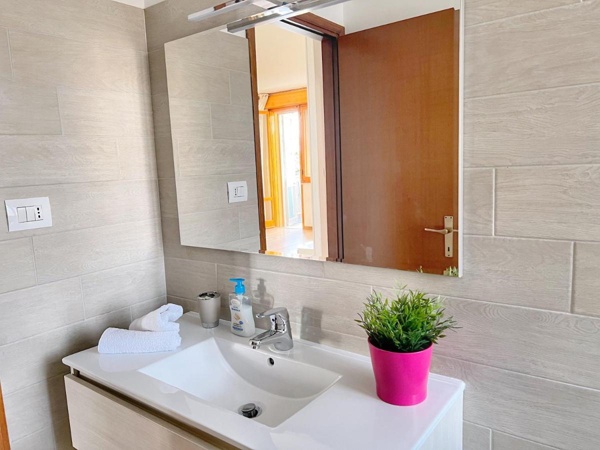 Lovely Apartment A Due Passi Dal Mare Rimini Exterior photo