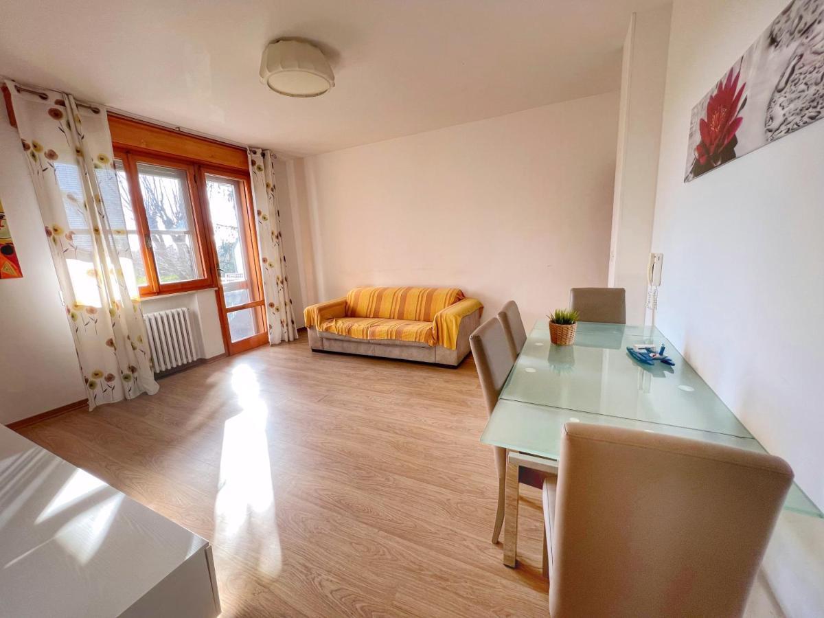 Lovely Apartment A Due Passi Dal Mare Rimini Exterior photo